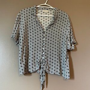 Star Patterned button down T-shirt